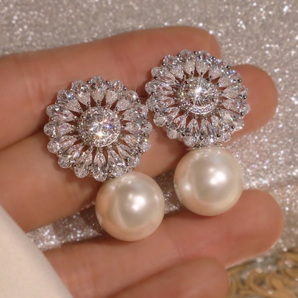New pearl flower Rhinestone Circle Earrings - Picture 1 of 3